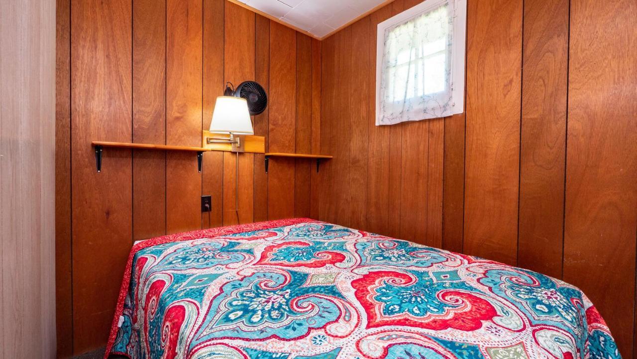 Bel Air Cottages And Motel Sauble Beach Εξωτερικό φωτογραφία