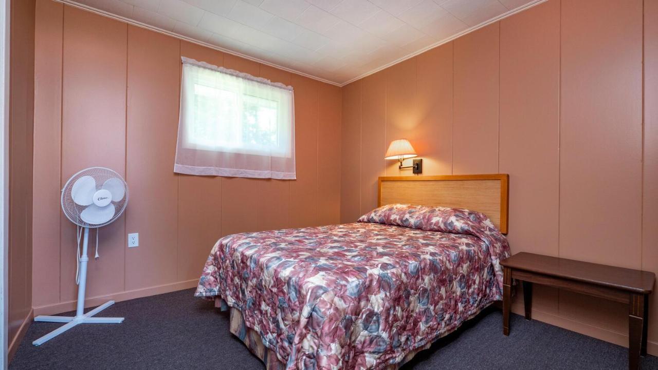 Bel Air Cottages And Motel Sauble Beach Εξωτερικό φωτογραφία