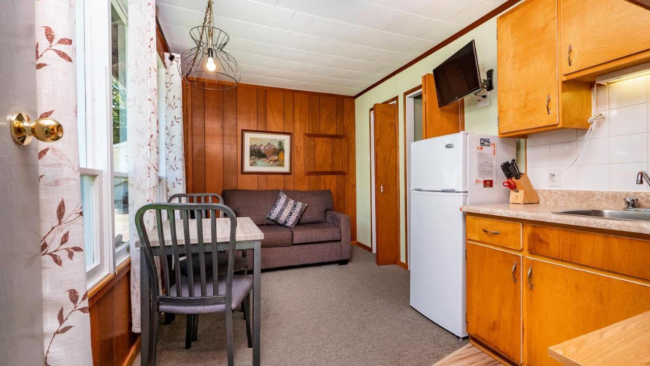 Bel Air Cottages And Motel Sauble Beach Εξωτερικό φωτογραφία