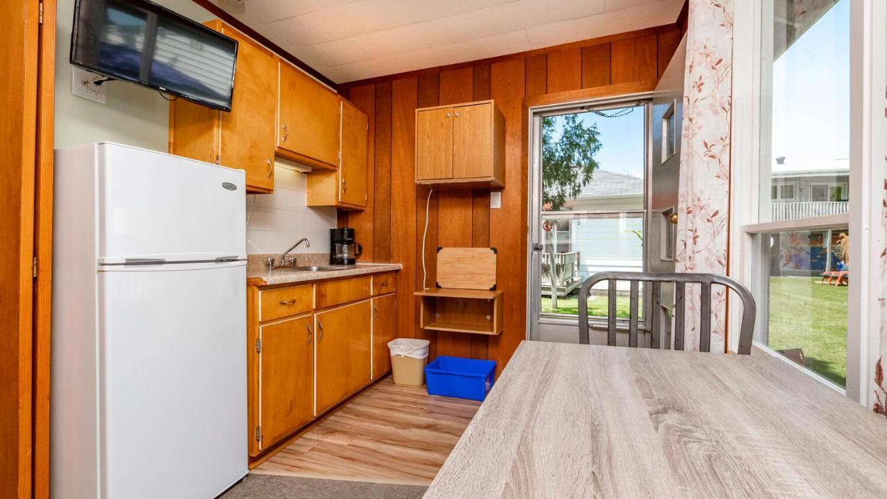 Bel Air Cottages And Motel Sauble Beach Εξωτερικό φωτογραφία