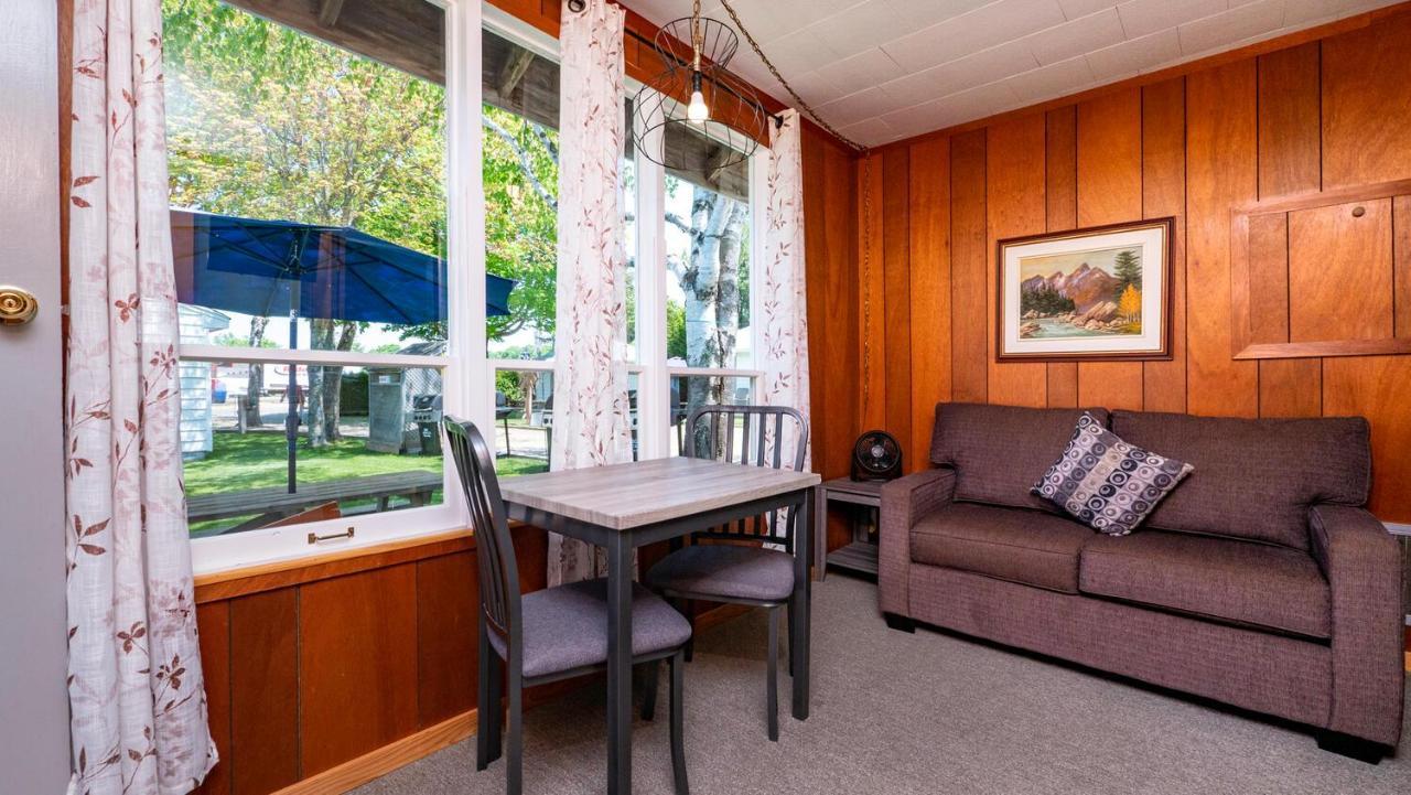 Bel Air Cottages And Motel Sauble Beach Εξωτερικό φωτογραφία