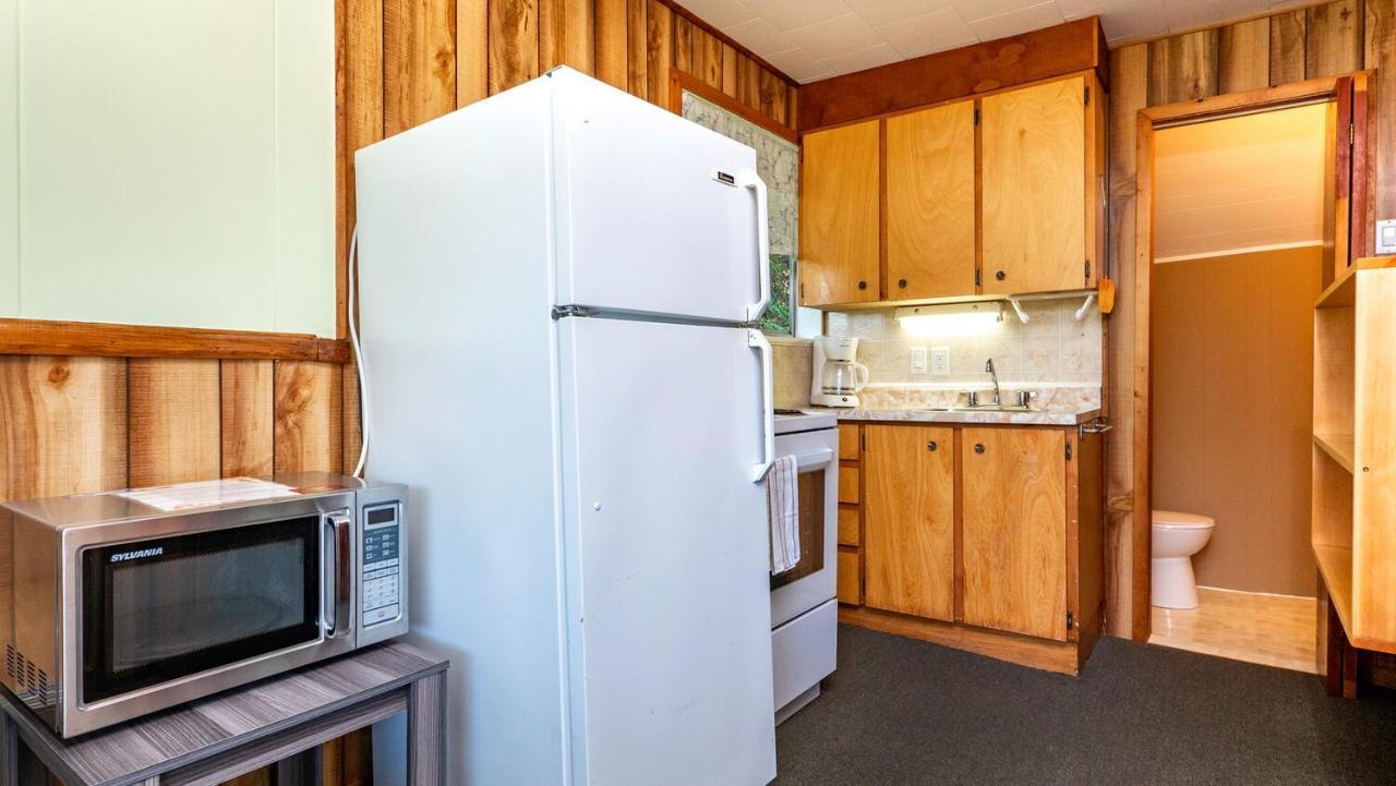 Bel Air Cottages And Motel Sauble Beach Εξωτερικό φωτογραφία