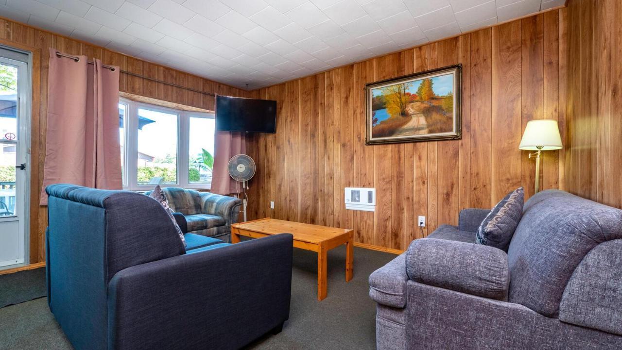 Bel Air Cottages And Motel Sauble Beach Εξωτερικό φωτογραφία
