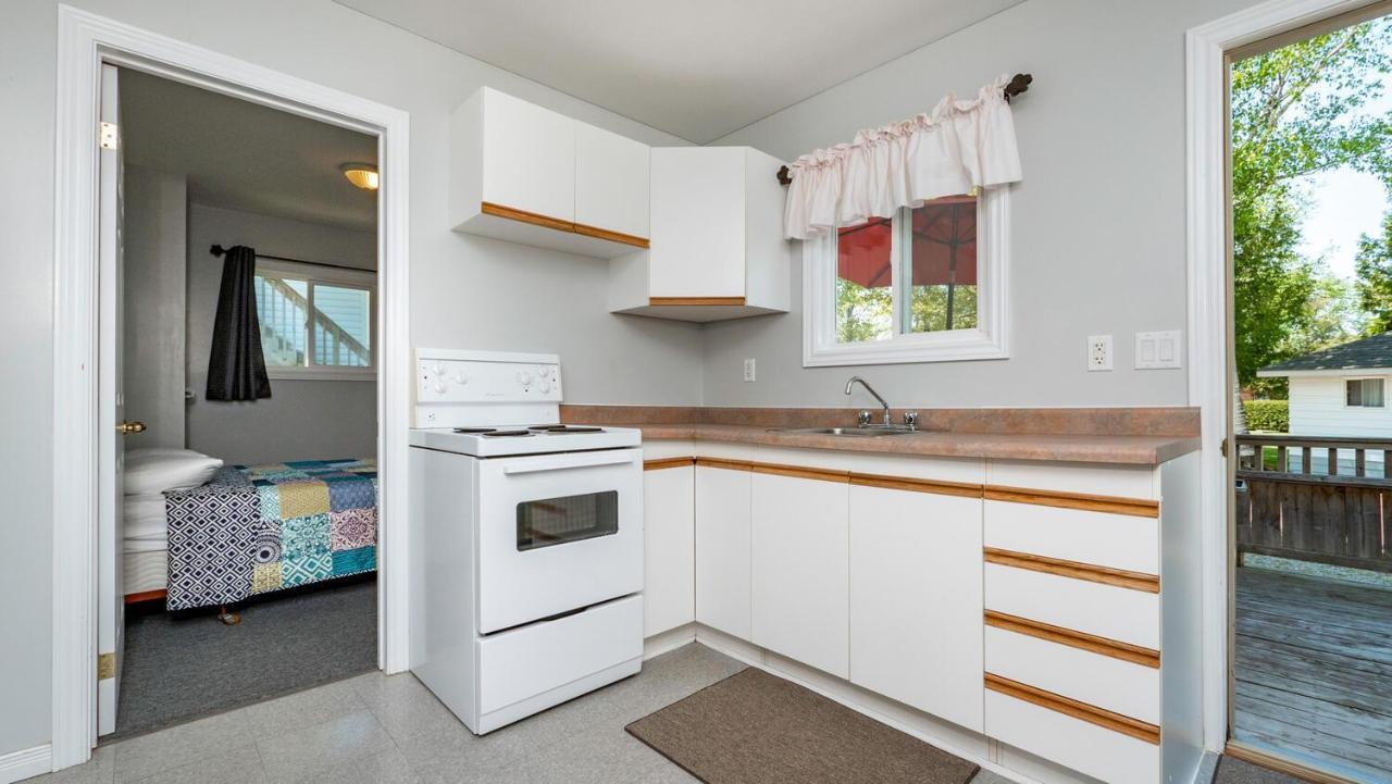 Bel Air Cottages And Motel Sauble Beach Εξωτερικό φωτογραφία